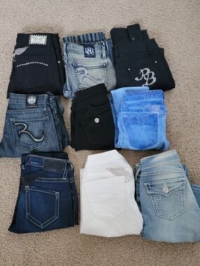 True Religion, Rock & Republic Women’s Jeans Bundle - Black, Light Blue, White